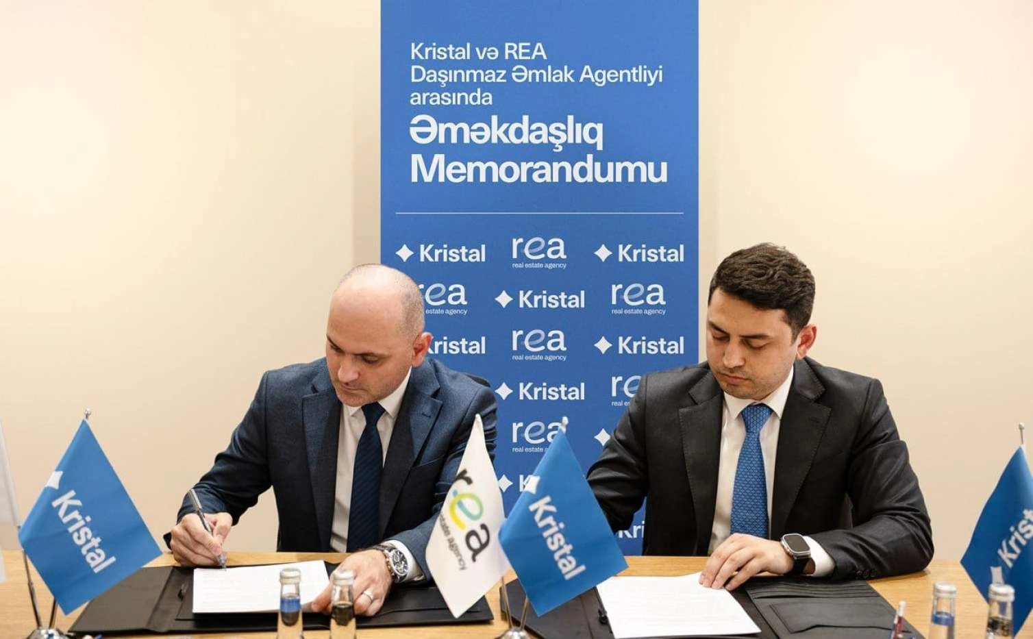 “Kristal” və “REA” Daşınmaz Əmlak Agentliyi arasında memorandum imzalanıb