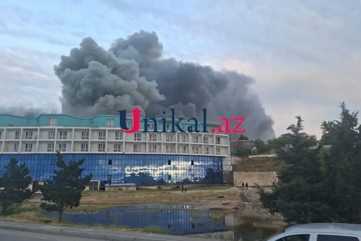 Novxanıda hotel yanır - FOTOLAR (VİDEO)