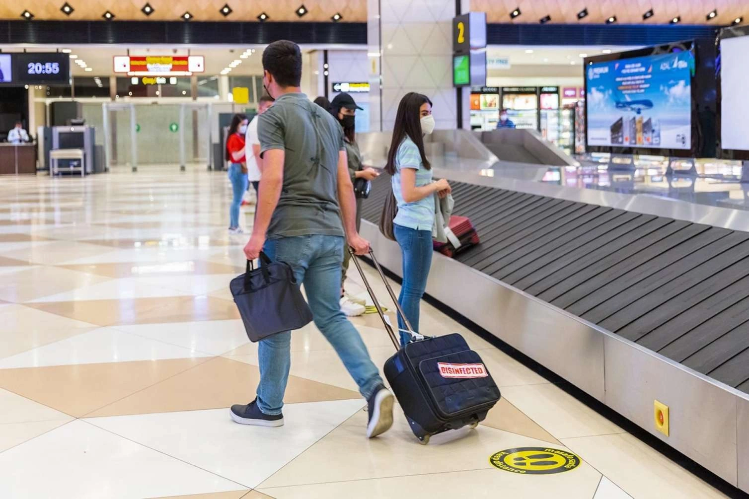 AZAL Naxçıvan reyslərini ləğv etdi