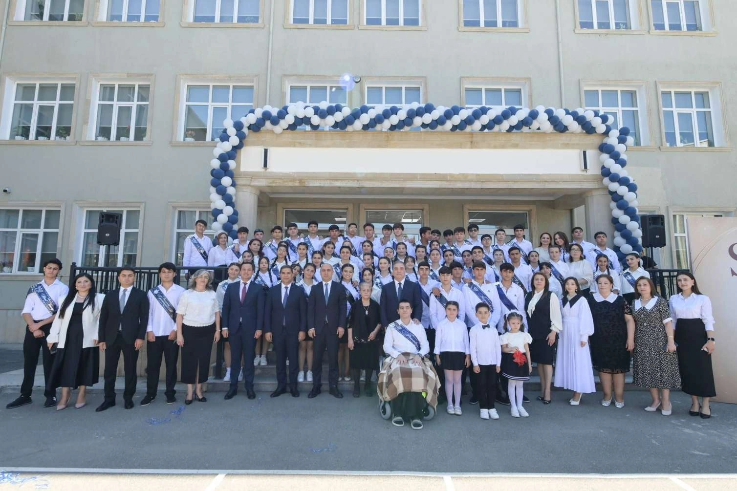Nazir Emin Əmrullayev “Son zəng” tədbirində iştirak edib