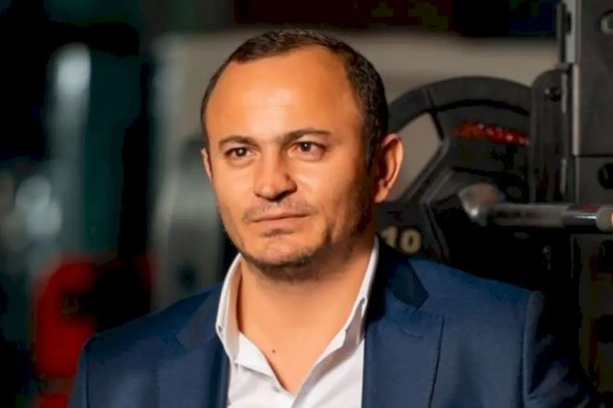 Tanınmış müğənniyə ağır itki üz verdi