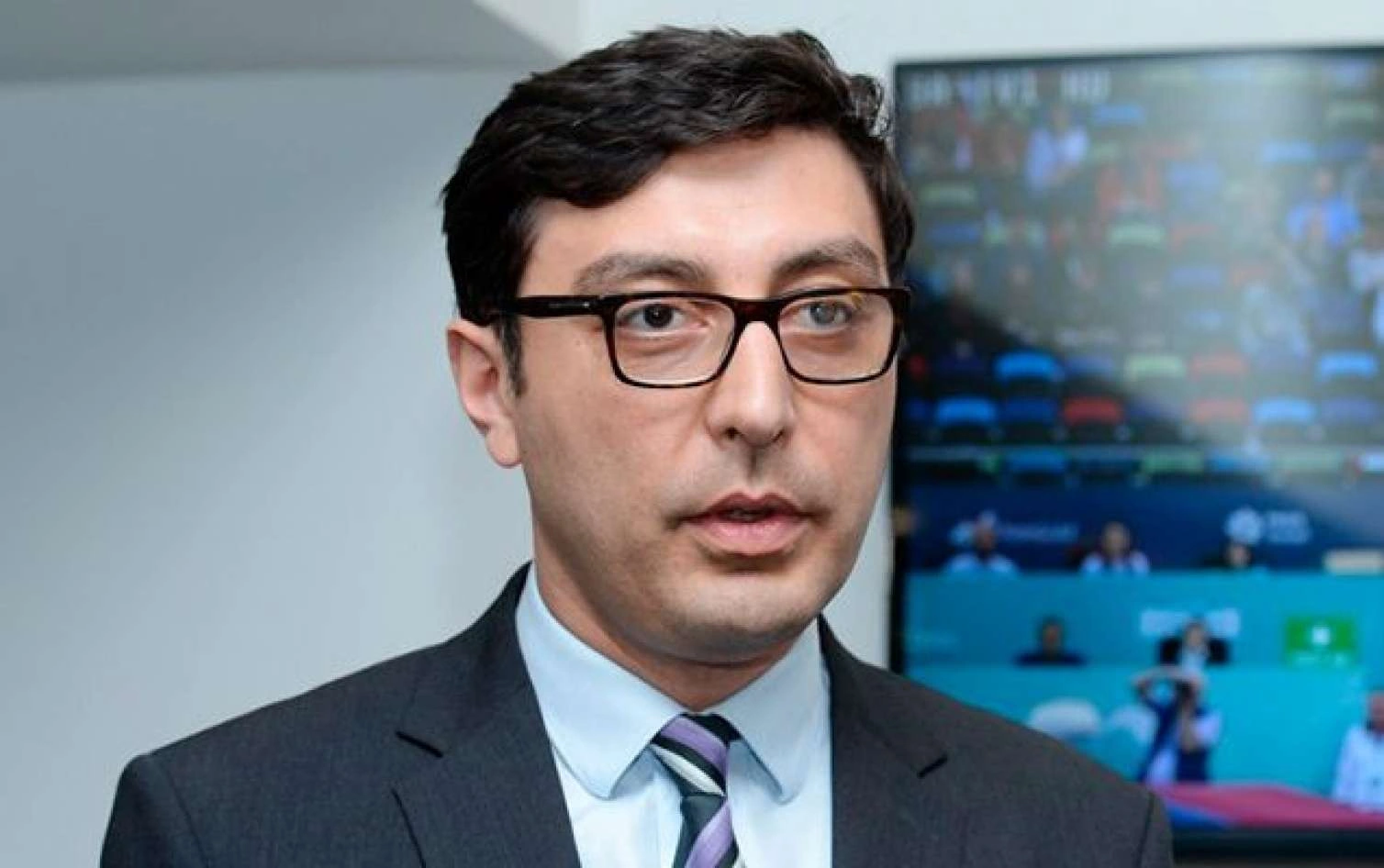 Nazir onu işdən çıxardı