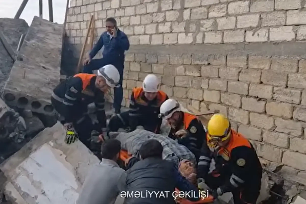 Bakıda yaşayış evində uçqun - Ölən və yaralanan var