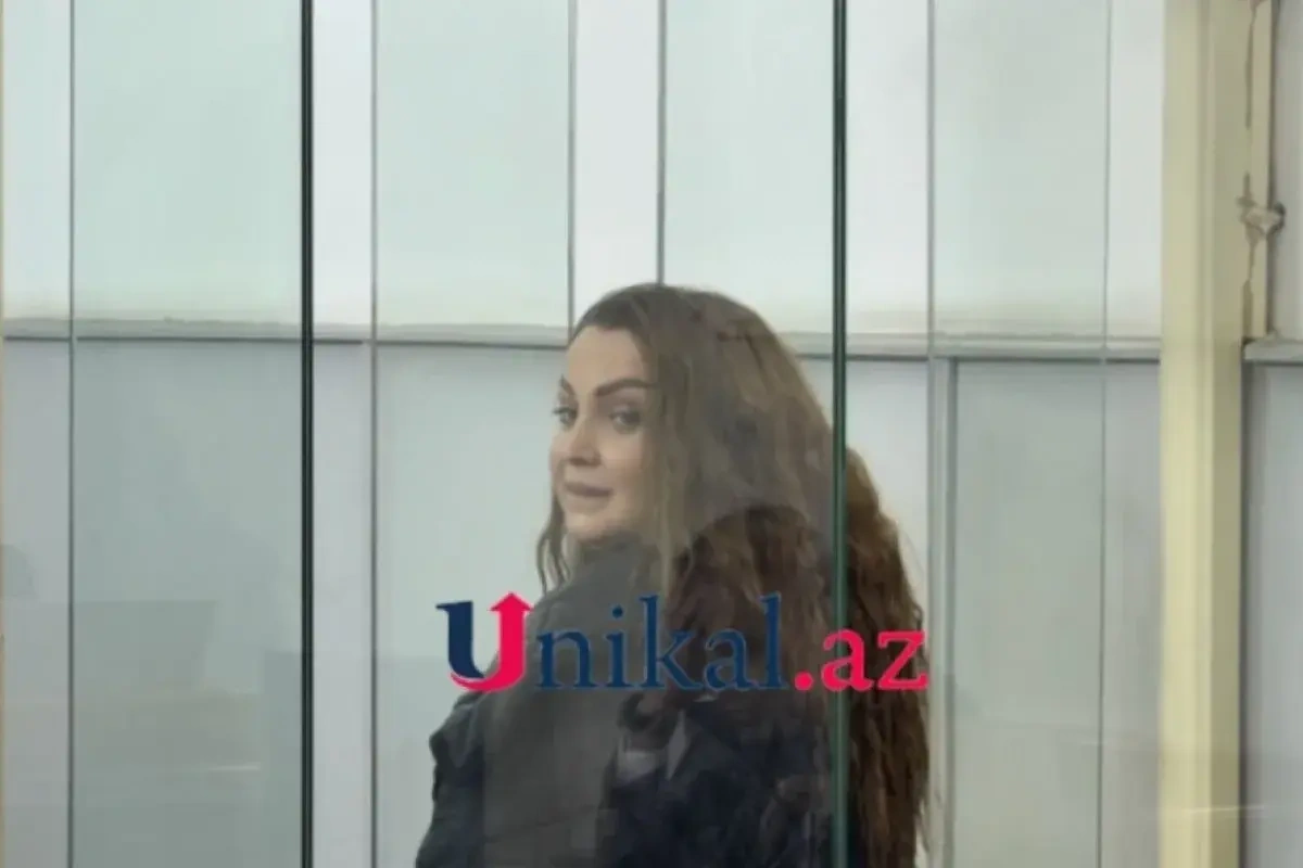 Tiktokerin vəkilləri prosesə sədrlik edən hakimə və tərkibə etiraz  etdilər