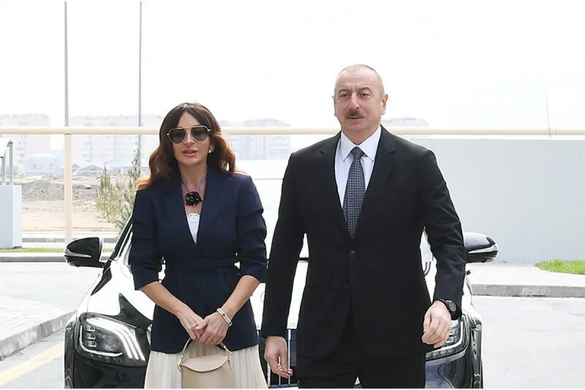 İlham Əliyev və birinci xanım Mehriban Əliyeva Buxaraya gəldilər