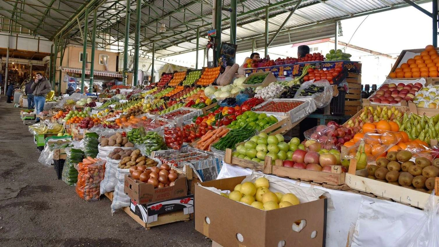 Bazarlarda meyvə və tərəvəz ucuzlaşdı: