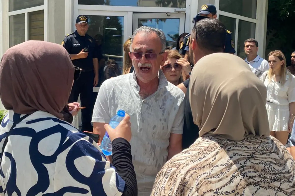 Atası Arzumun həbsindən sonra ölənin yaxınlarına qarğış etdi - Video