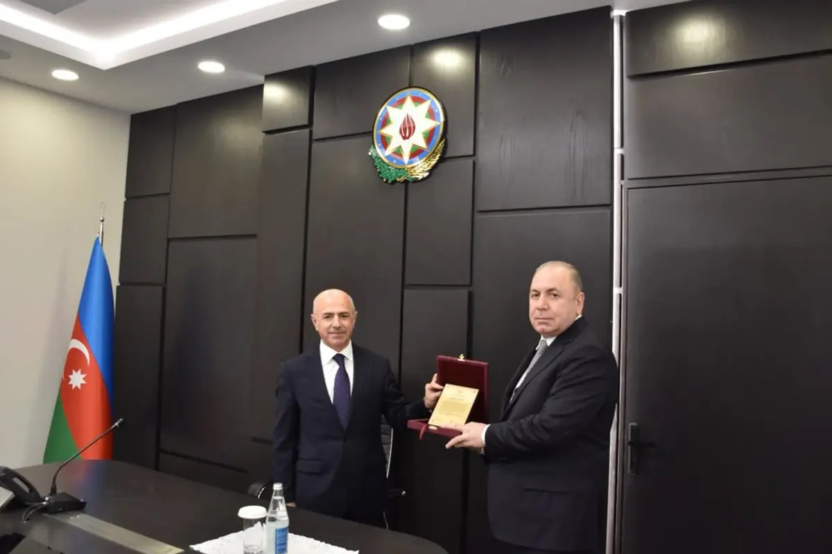 Akif İsgəndərov təqaüdə göndərildi
