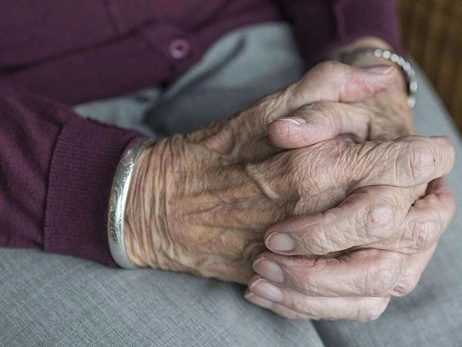 65 yaşı tamam olan vətəndaş pensiyaya çıxa bilmir