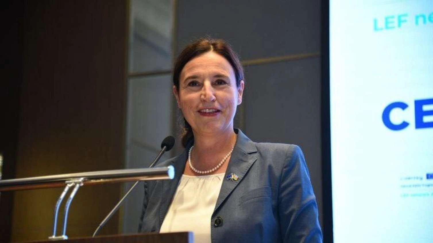 Avropalı səfir Azərbaycan dilini öyrənir