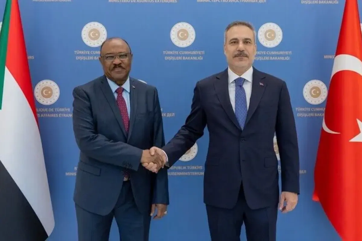 Hakan Fidan sudanlı həmkarı ilə  görüşdü