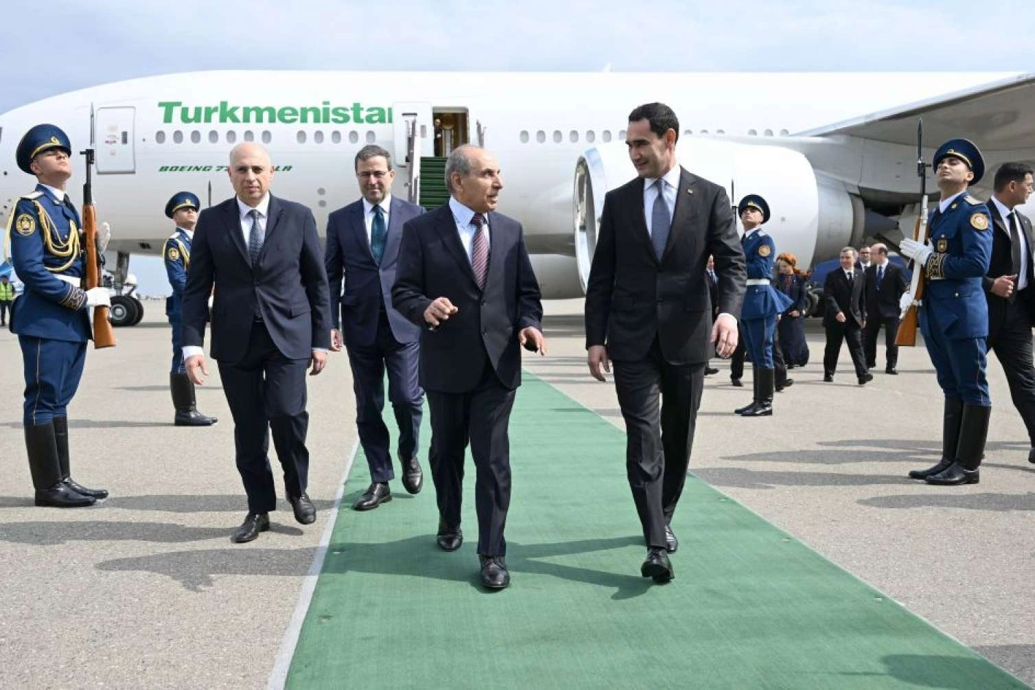 Türkmənistan Prezidenti Azərbaycana gəldi