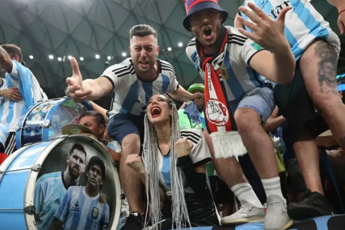 Aliment ödəməyən azarkeşlər mundialı stadiondan izləyə bilməyəcək
