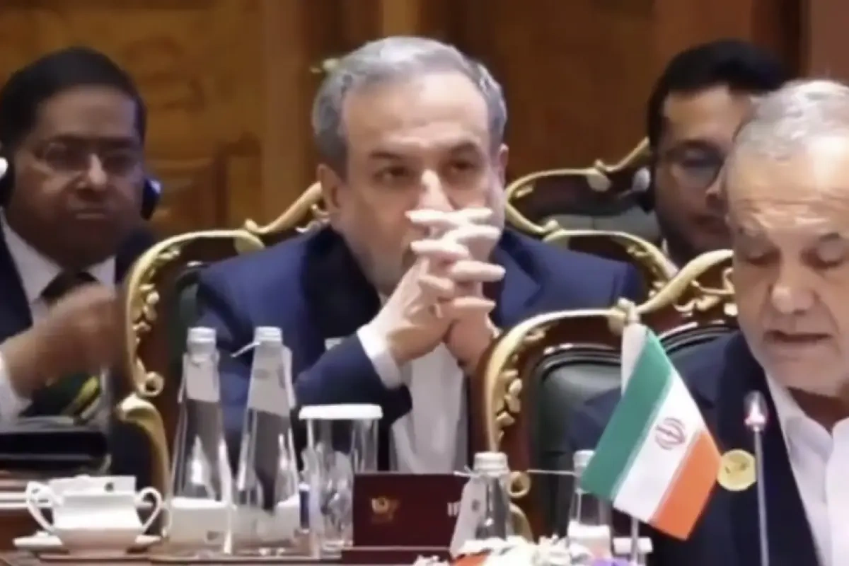 Pezeşkian çıxışı etdi, Hindistan rəsmisi çərəz yedi - Video