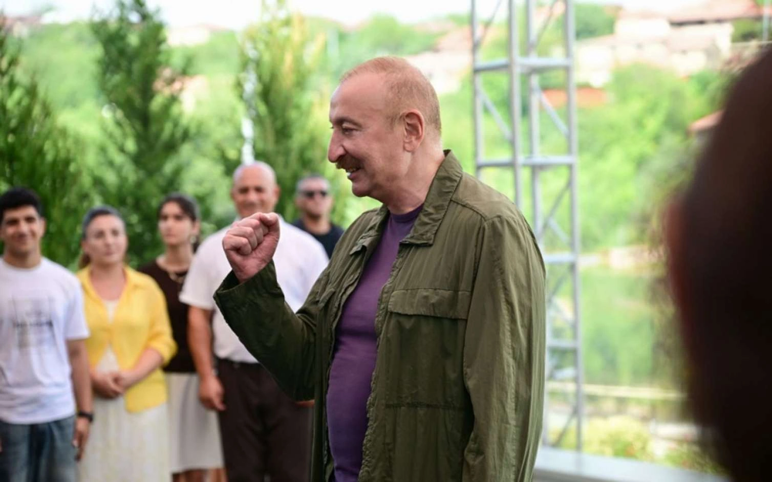 “Daha yumruq dövrü olmayacaq” -