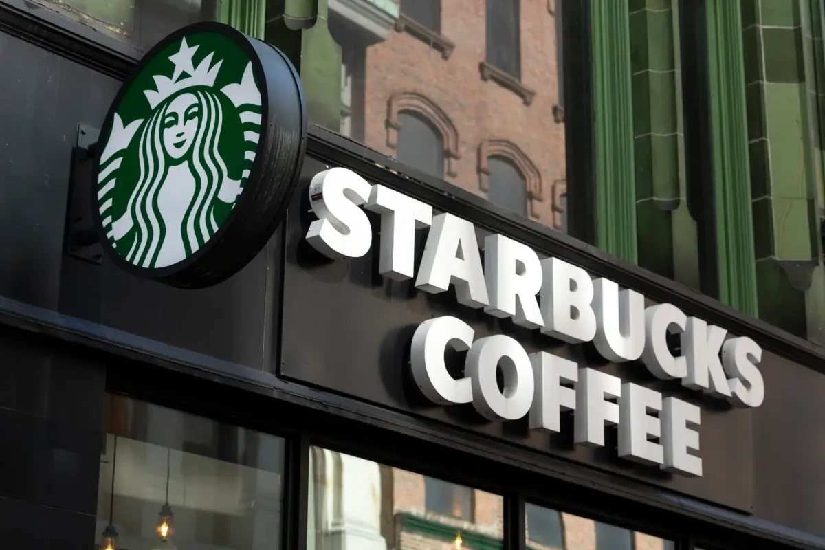 “Starbucks” 250 mağazasını bağlayır