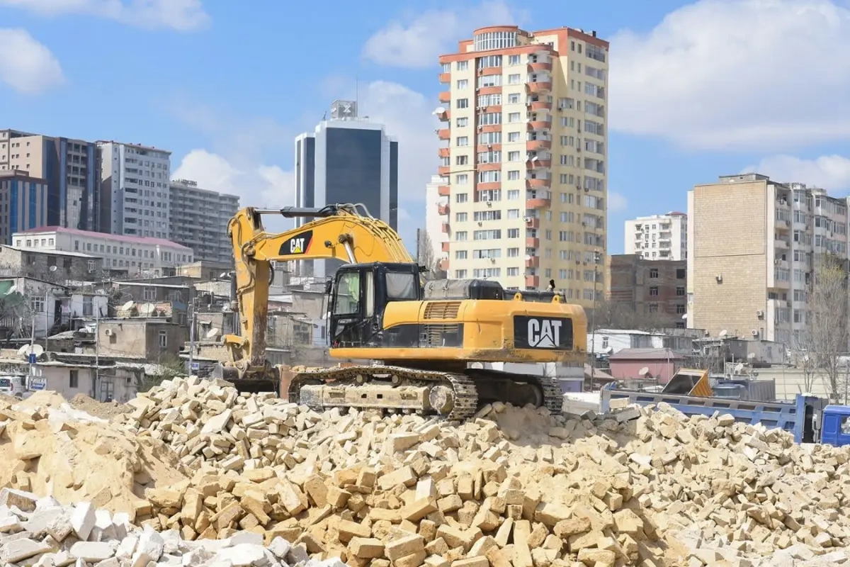 Bu mənzillərdə yaşayanlara BƏD XƏBƏR: Proses başlayır, 25 min bina söküləcək
