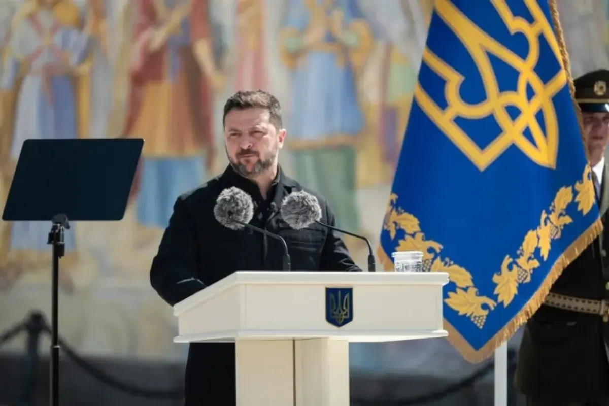 "Moskvaya hücumları dayandırırıq" – Zelenski