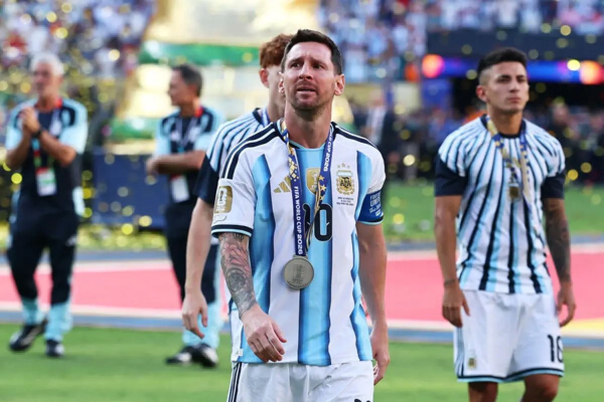 Argentina prezidenti uğursuz oyundan sonra  milliyə müraciət etdi