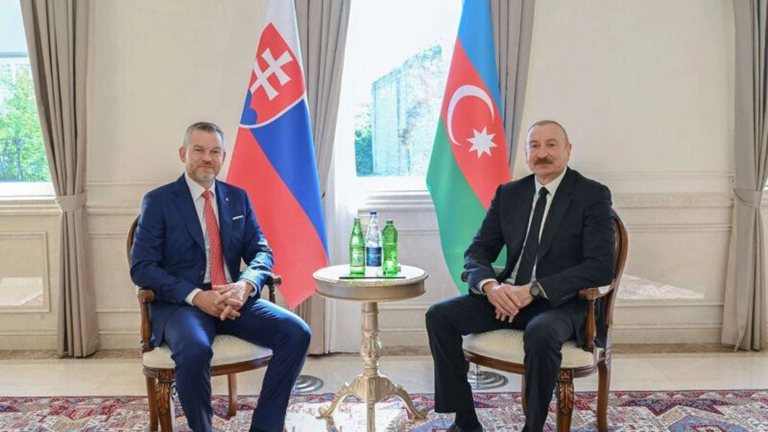 İlham Əliyev Slovakiya Prezidenti ilə təkbətək görüşdü
