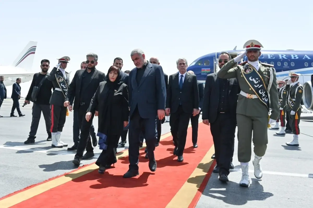 Azərbaycan nümayəndə heyəti Seyid Əli Xameneinin vida mərasimində iştirak etdi – FOTOLAR