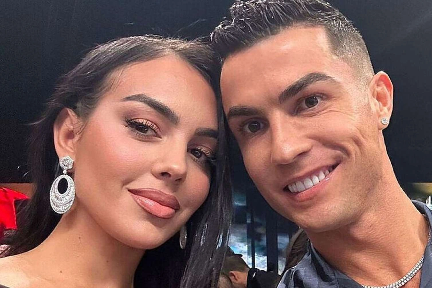Ronaldo evlənir?