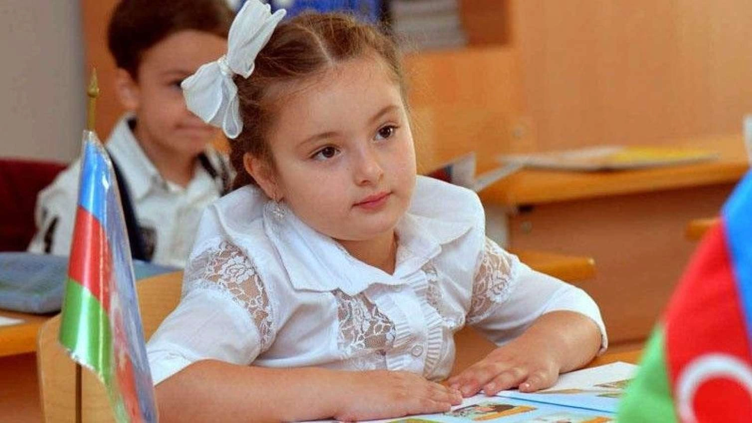 1, yoxsa 15 sentyabr - Məktəblər nə vaxt açılacaq?