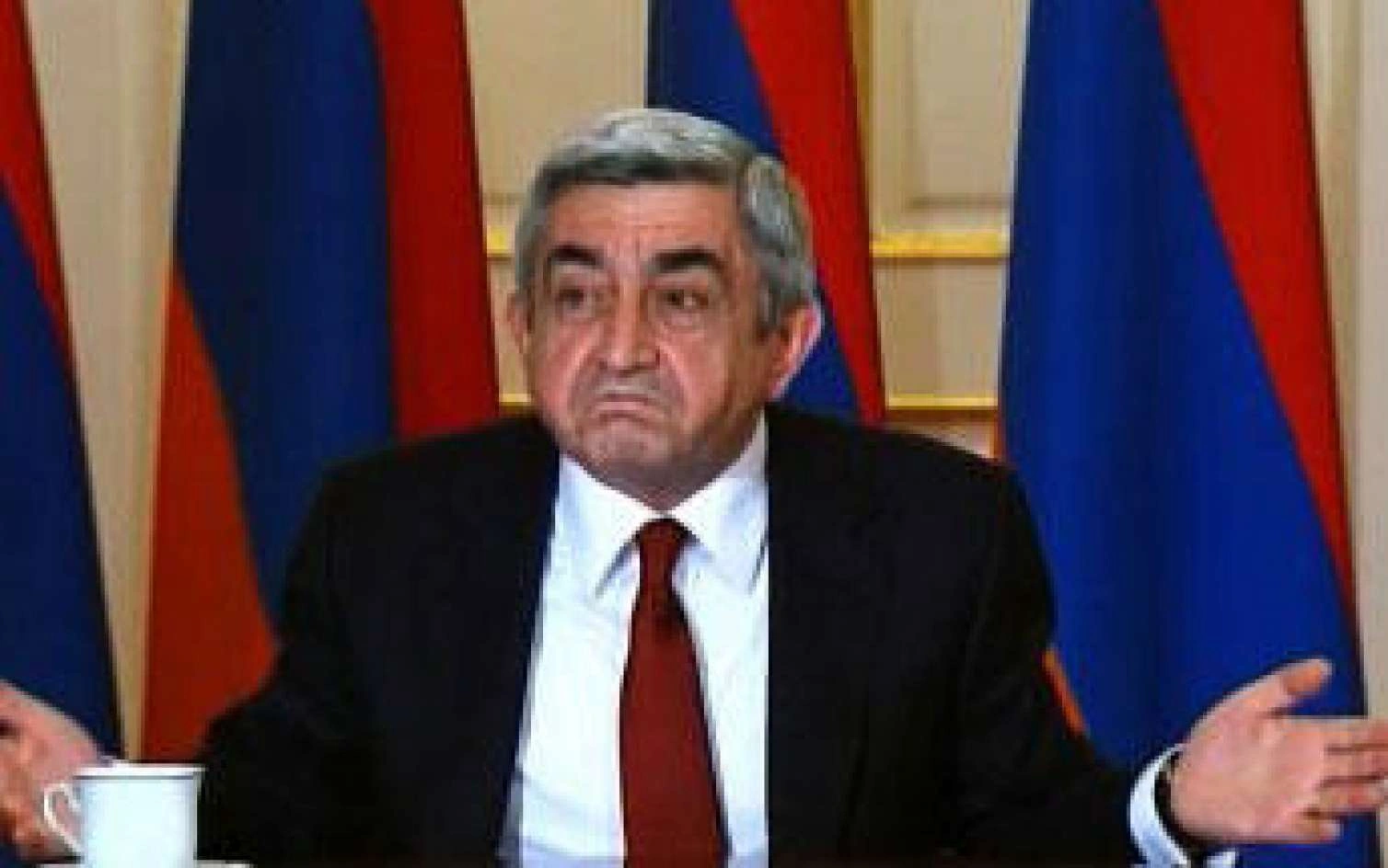 Sarkisyan hələ də prezident imiş -