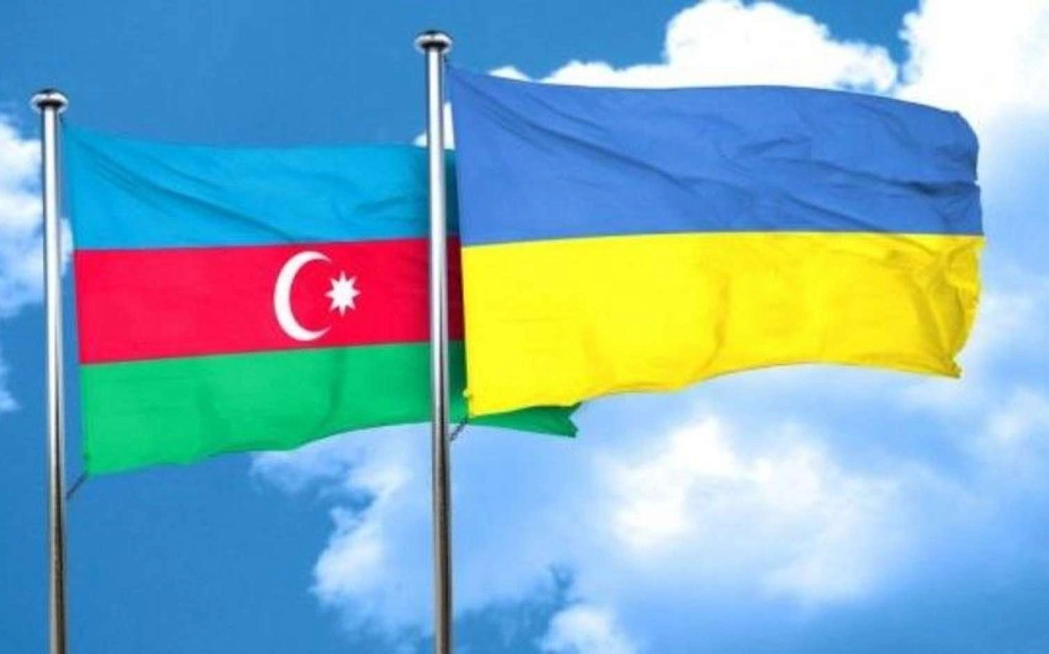 Prezident Ukrayna ilə bağlı bu qanunu təsdiqlədi