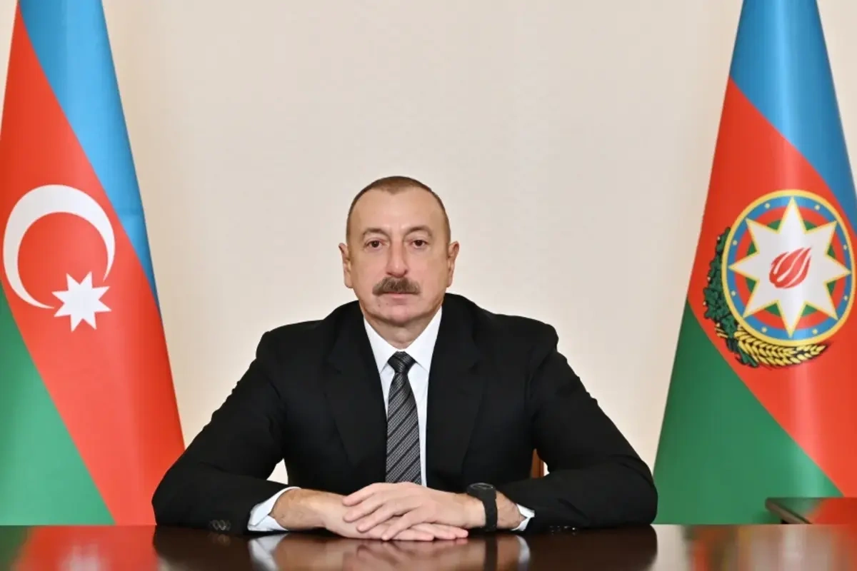 İlham Əliyev və Federal Kansler Fridrix Merts mətbuat konfransı keçirirlər - YENİLƏNİR