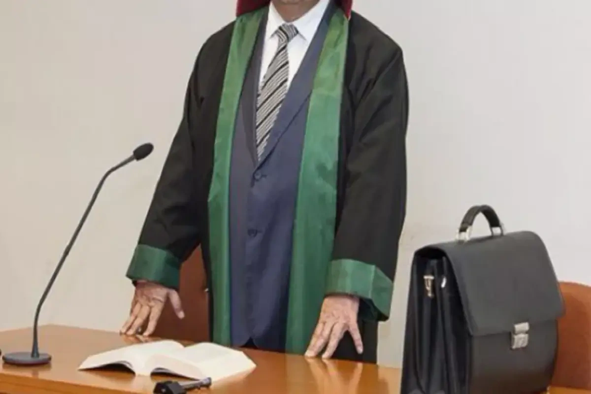 Tanınmış vəkilin Azərbaycandan çıxışına QADAĞA