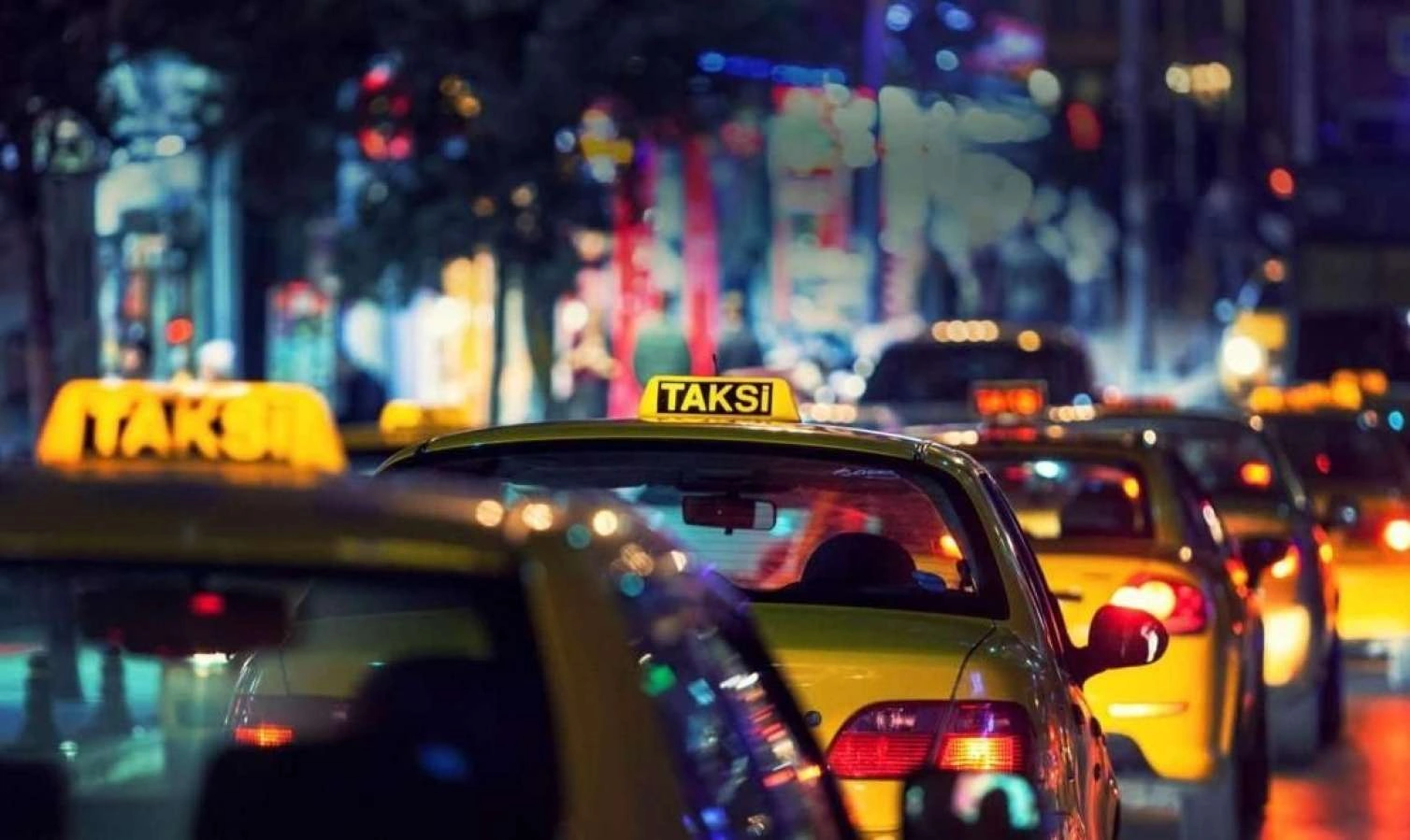 Bakıda taksi xaosuna son qoyulur?