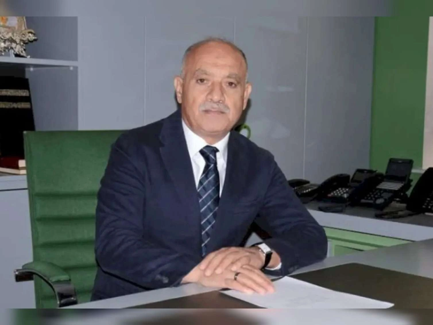 İcra başçısı girov düşdü –