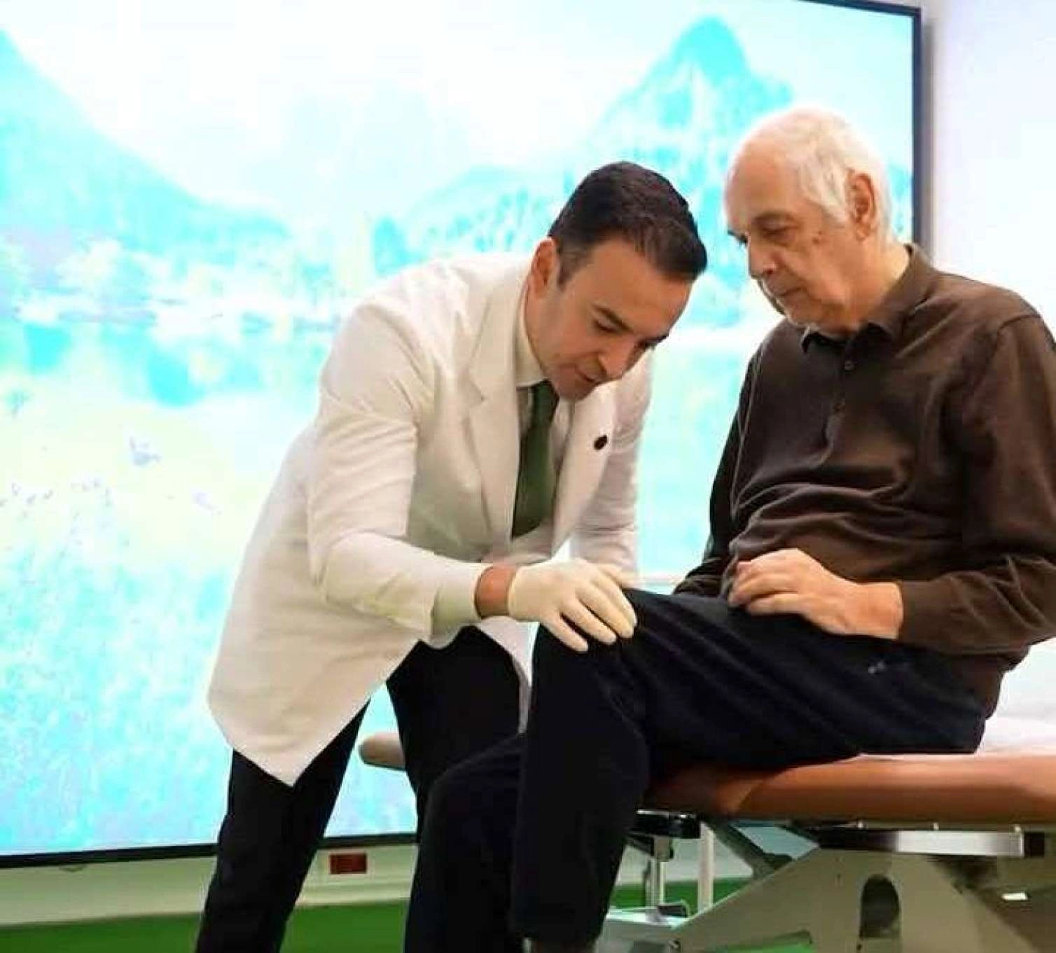 Yeni Robotik Reabilitasiya Mərkəzində ağır xəstələr həyata qayıdır