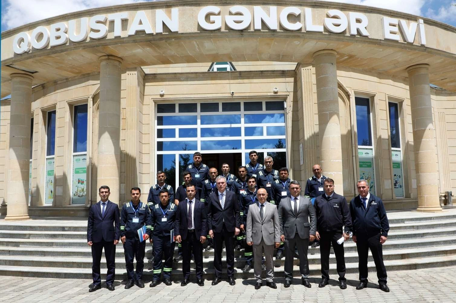 Ağsu RQİİ-nin əməkdaşları təltif edildi