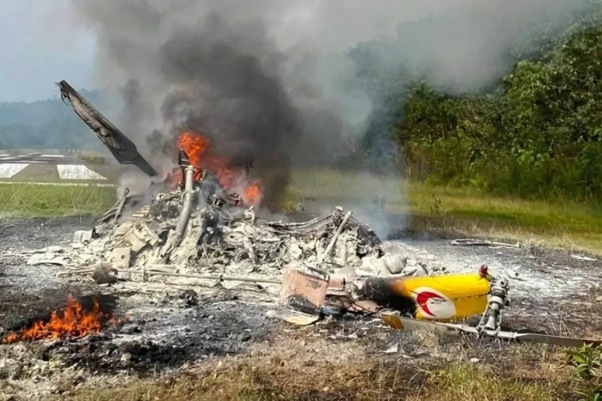 Malayziyada helikopter qəzaya uğradı, ölənlər var