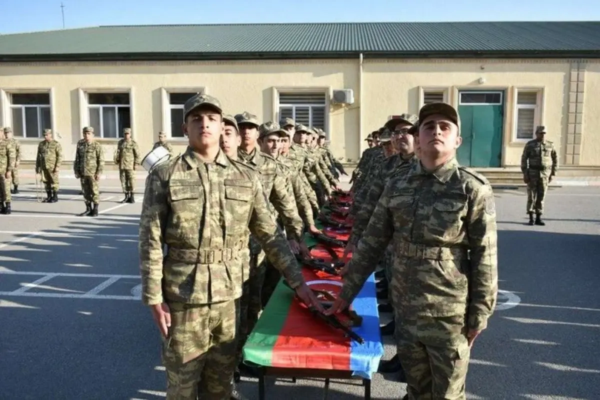 Hərbi xidmətin müddəti azaldılır?