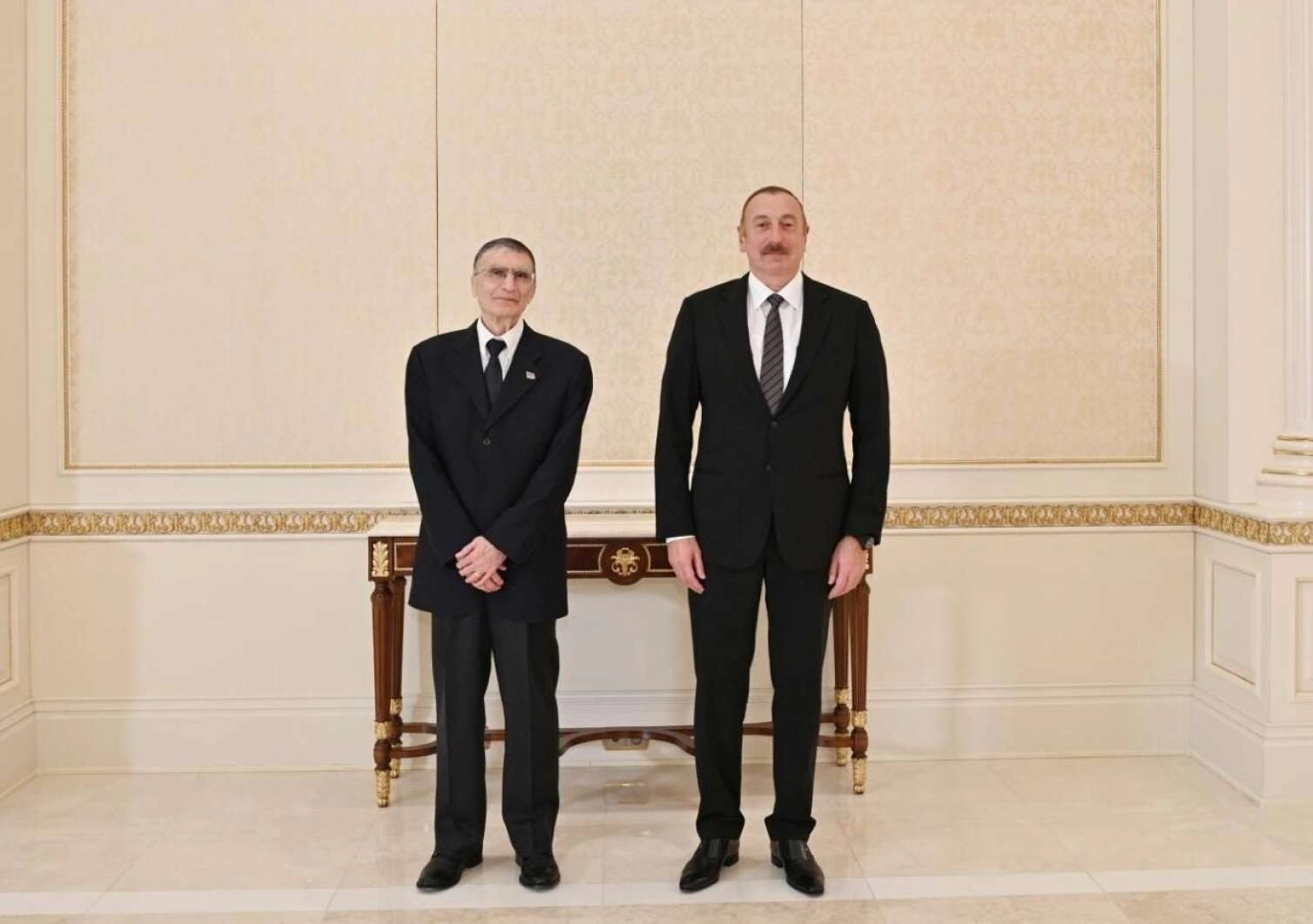 Əziz Səncər Prezident İlham Əliyevə