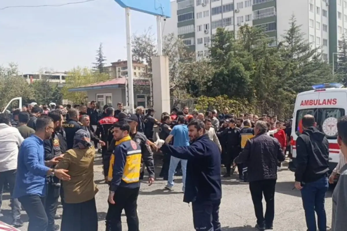 Türkiyədə məktəblərə silahlı hücum planlaşdıran 27 nəfər saxlanıldı