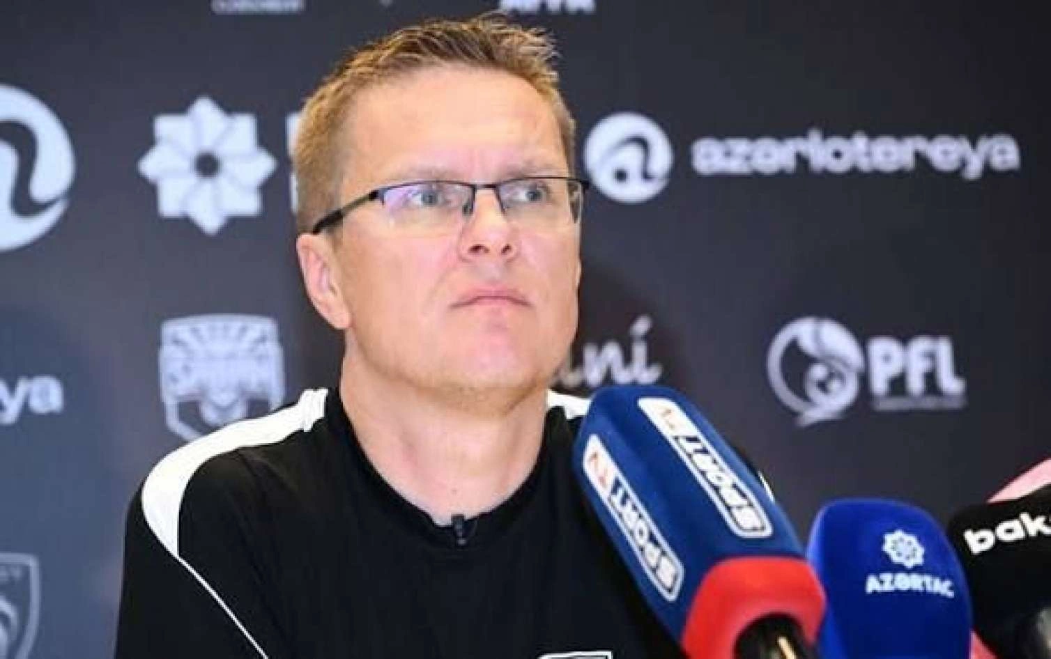 "Belə tənqidi hörmətsizlik kimi qəbul edirəm" -