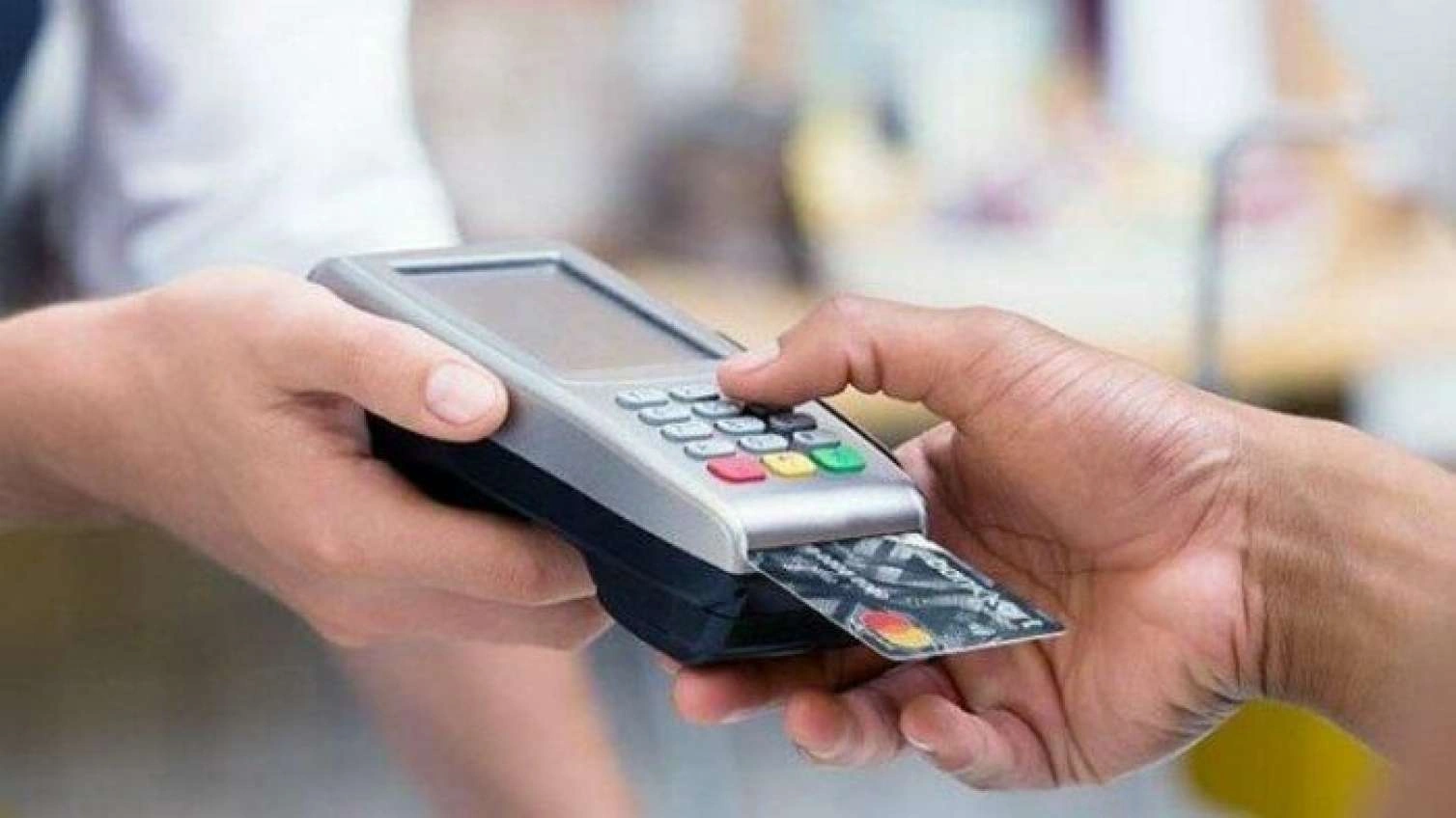 Azərbaycanda nağdsız ödənişlərin həcmi 9,9 milyard manatı keçdi