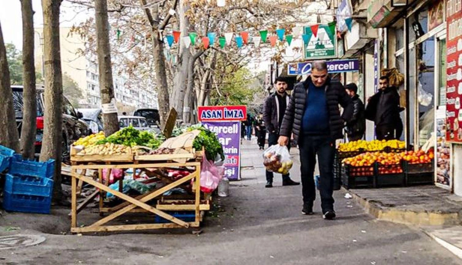 Reydlər, cərimələr... Küçə ticarətinin