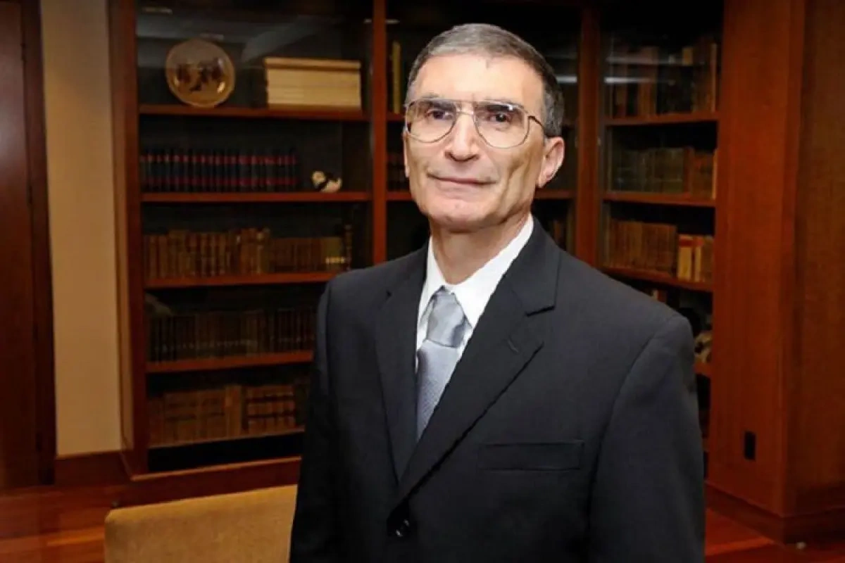 Əziz Səncər "Şöhrət" ordeni ilə təltif edildi