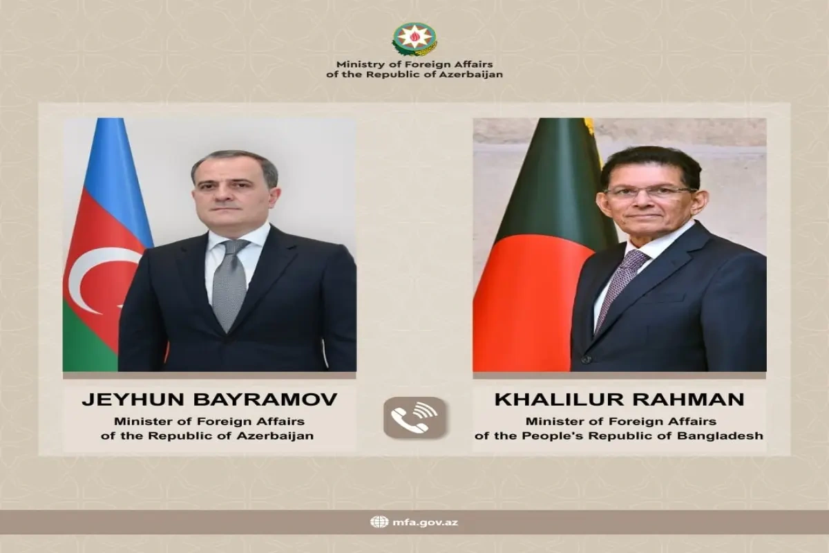 Ceyhun Bayramov banqladeşli həmkarı ilə danışdı