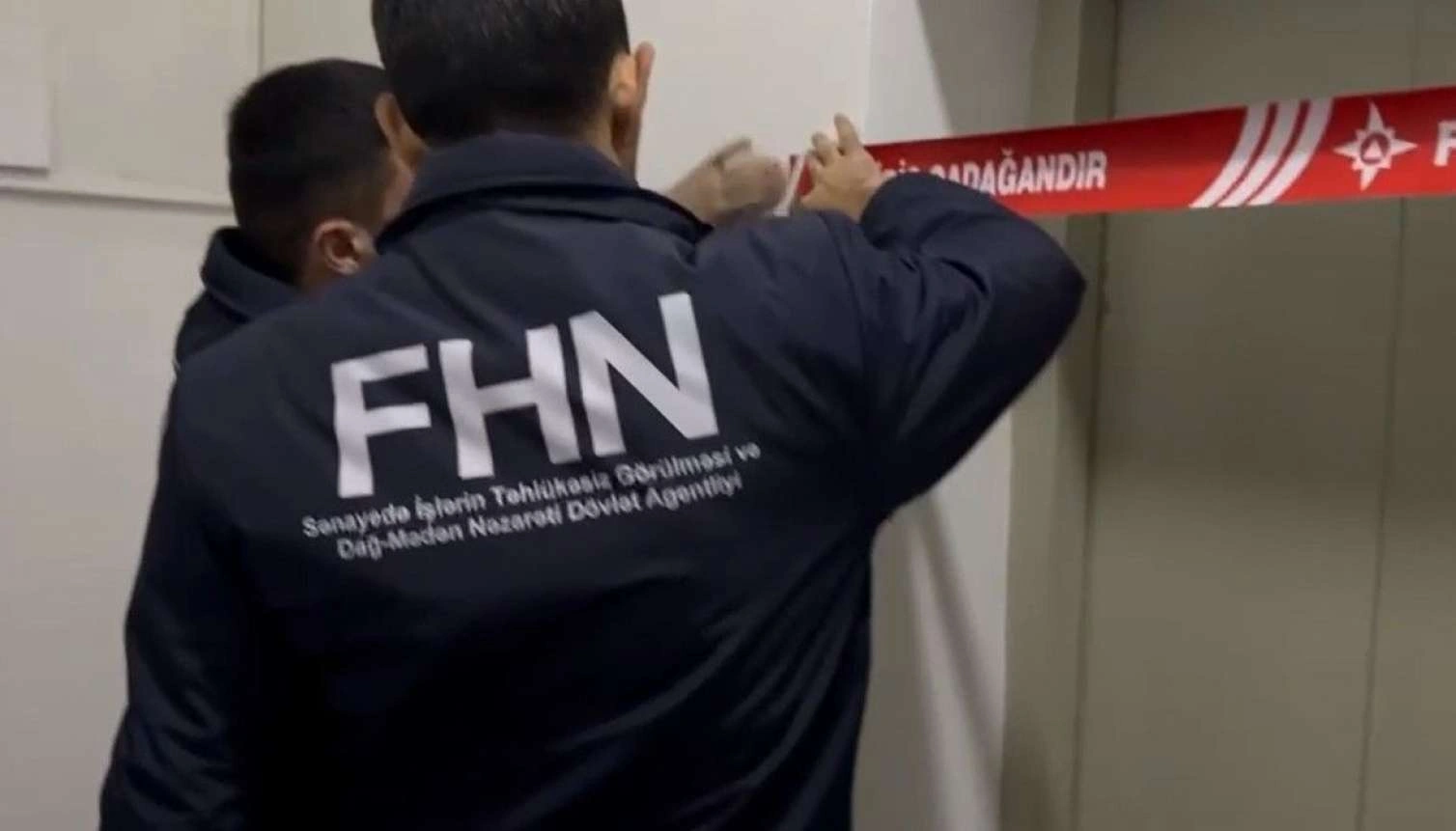 Bakıda yanğın təhlükəsi: anbarın fəaliyyəti dayandırıldı