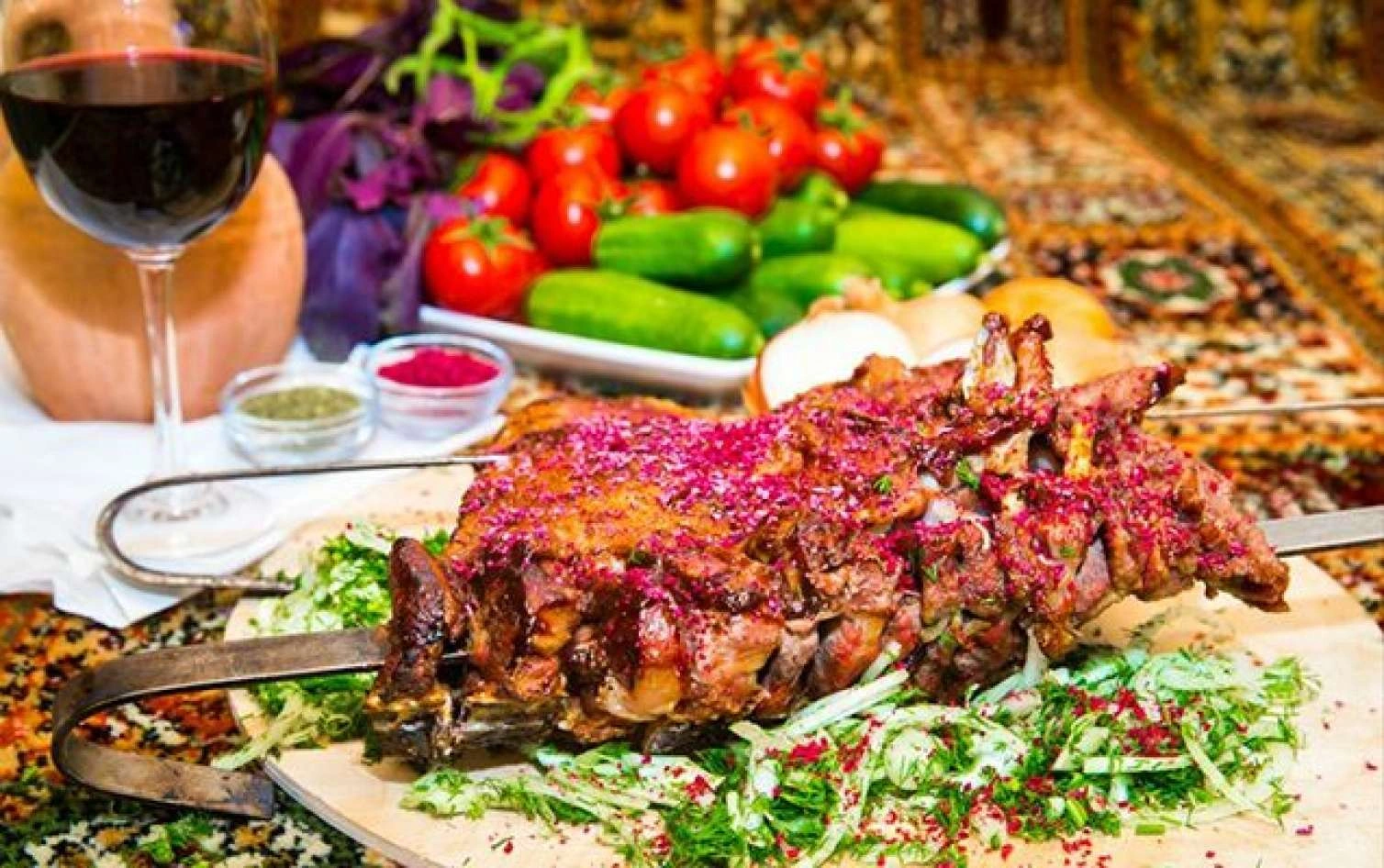 Bakıda restoranın qəribə menyusu: