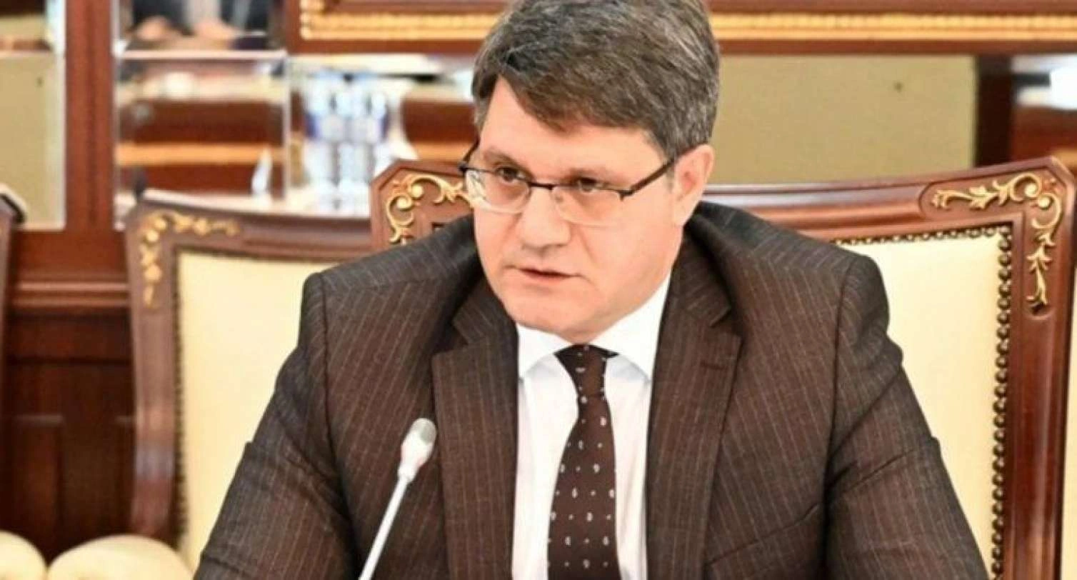 İlham Nəsirov vəzifəsindən azad olundu