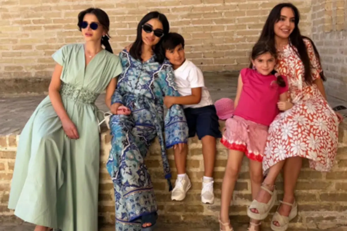 Leyla Əliyeva Şavkat Mirziyoyevin qızları ilə - Foto
