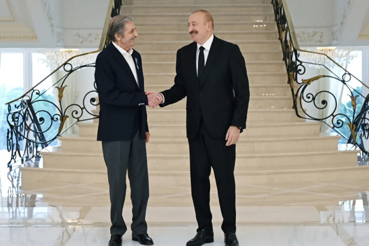 “Xeyli vaxtdır görüşmürük, bir az darıxmışam...”
