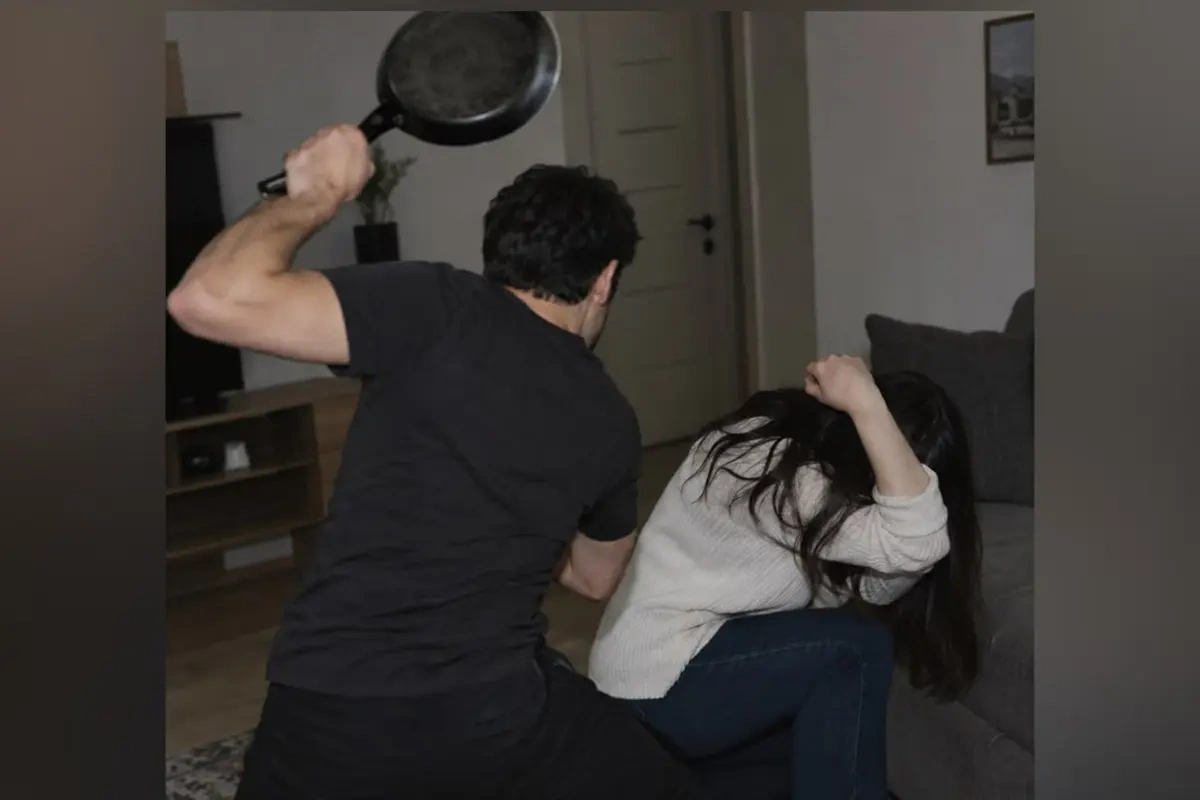 Bakıda kişi arvadını tava ilə döyüb - 20 aylıq həbs edildi